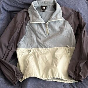 The North Face lightweight pullover jacket-size M